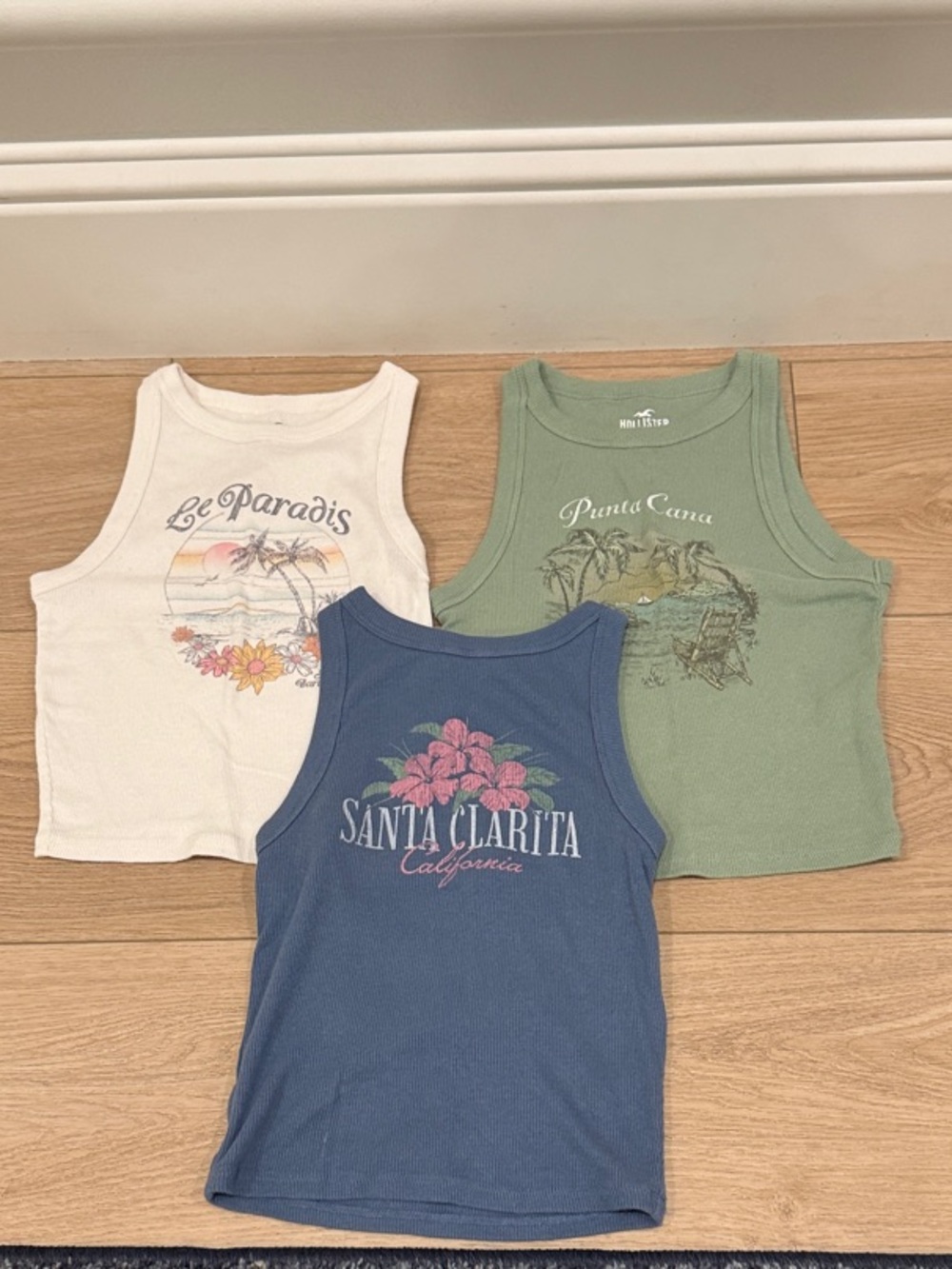 Hollister Girls Graphic Tank Trio - Blue, Green & White